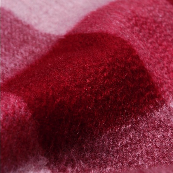 Edelweiss 100% luxurious cashmere women’s scarf - Picture 6 of 8
